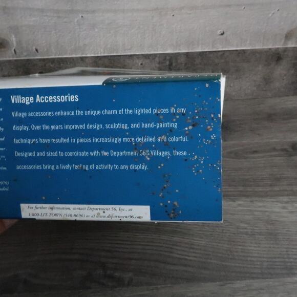 Dept 56 Green Glitter Sisal Trees Village Accessories - Picture 7 of 8